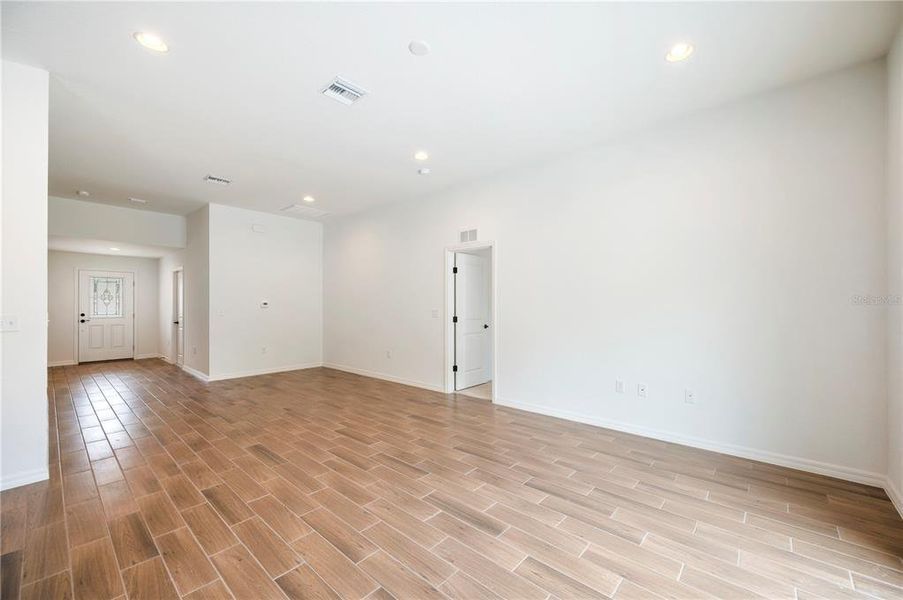 Spacious, unfurnished interior of a new home in , Frostproof (Image 12). Spacious, unfurnished interior of a new home in , Frostproof (Image 12).