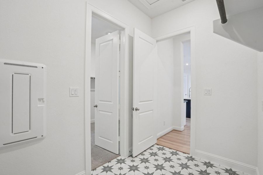 Spacious, unfurnished interior of a new home in Del Bello Lakes 60', Manvel (Image 39).