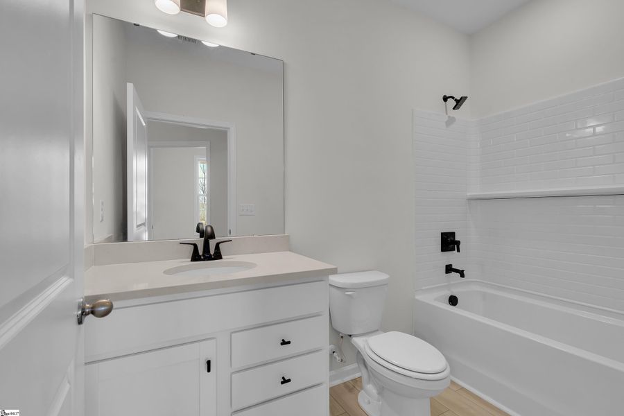 Furnished interior view inside a new home in Lynbrook, Boiling Springs (Image 5). Furnished interior view inside a new home in Lynbrook, Boiling Springs (Image 5).