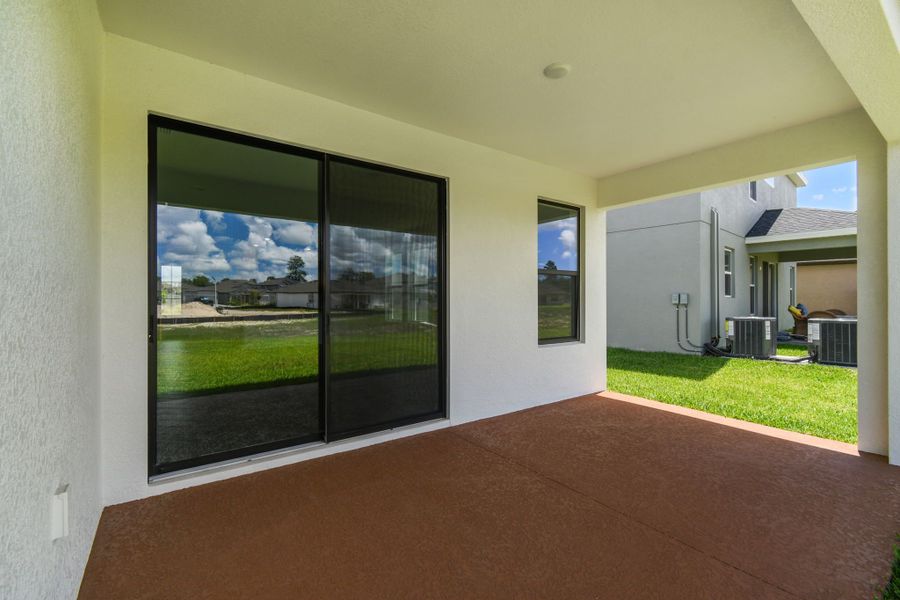 Spacious, unfurnished interior of a new home in Avalon West, Spring Hill (Image 62).