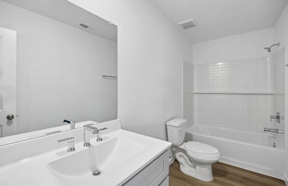 Furnished interior view inside a new home in Stokesbury, Waller (Image 12).