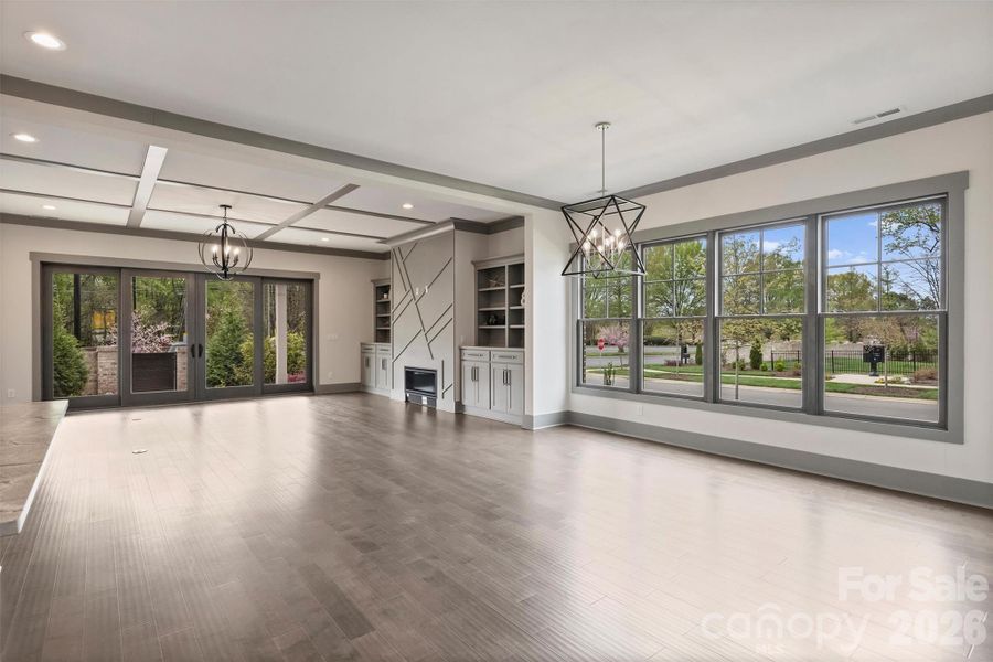 Great Room -Wonderful Natural Ligh Great Room -Wonderful Natural Ligh