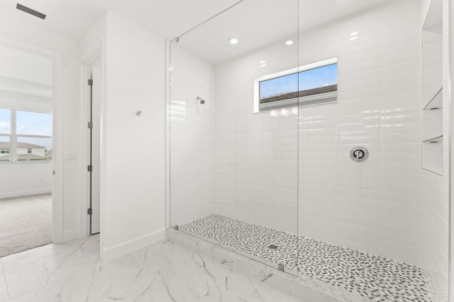 Spacious, unfurnished interior of a new home in Tradition - Seville, Port St. Lucie (Image 7).