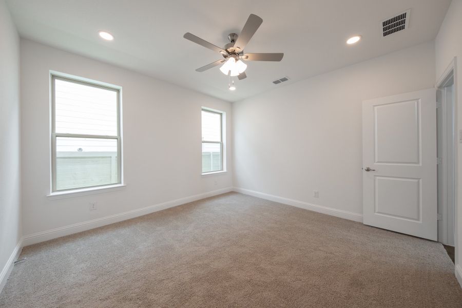 Spacious, unfurnished interior of a new home in Treeline, Justin (Image 19). Spacious, unfurnished interior of a new home in Treeline, Justin (Image 19).