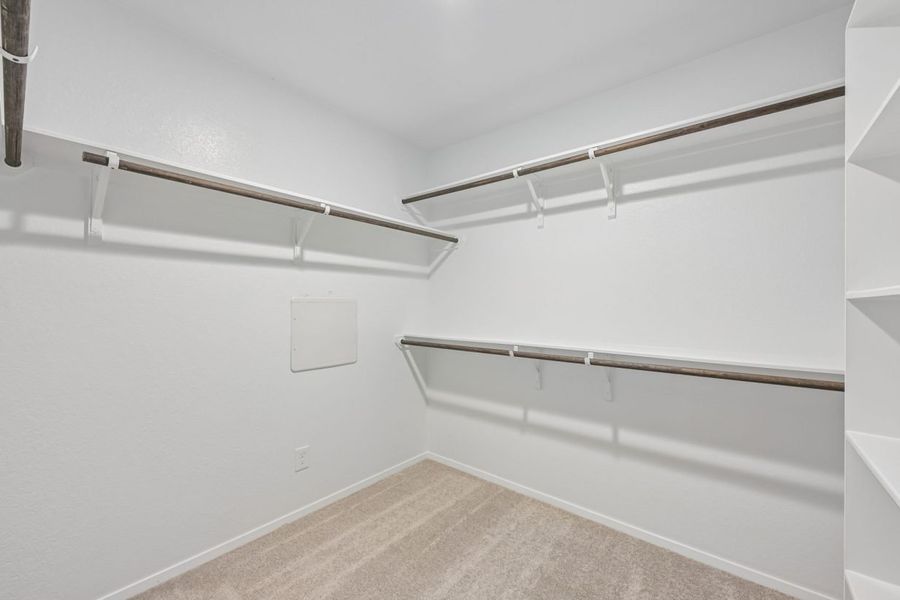 Spacious, unfurnished interior of a new home in Azalea, Pattison (Image 27).