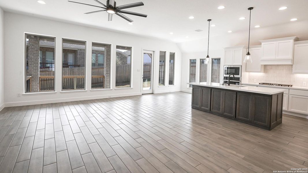 Image 26 of a home in Homestead 65'.