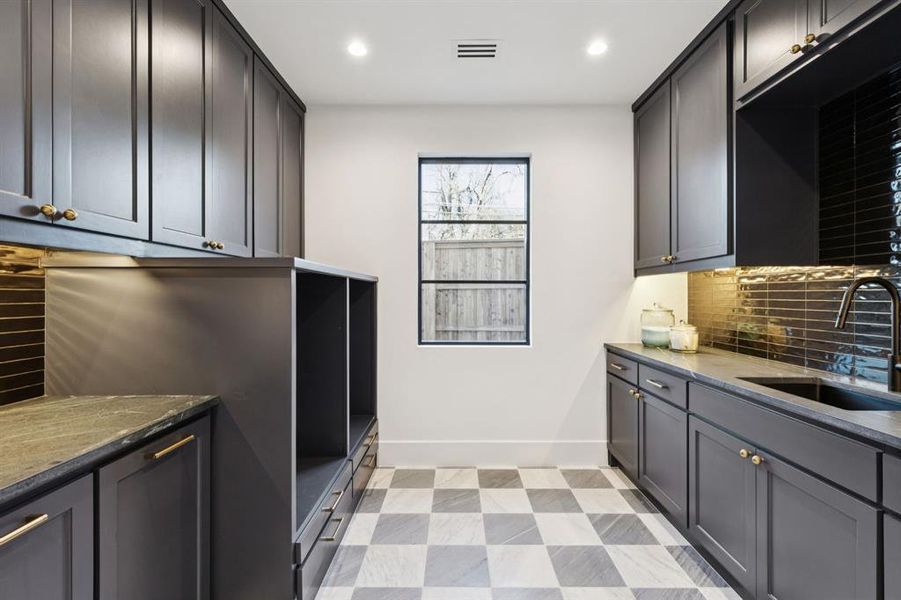 Furnished interior view inside a new home in , Dallas (Image 11).