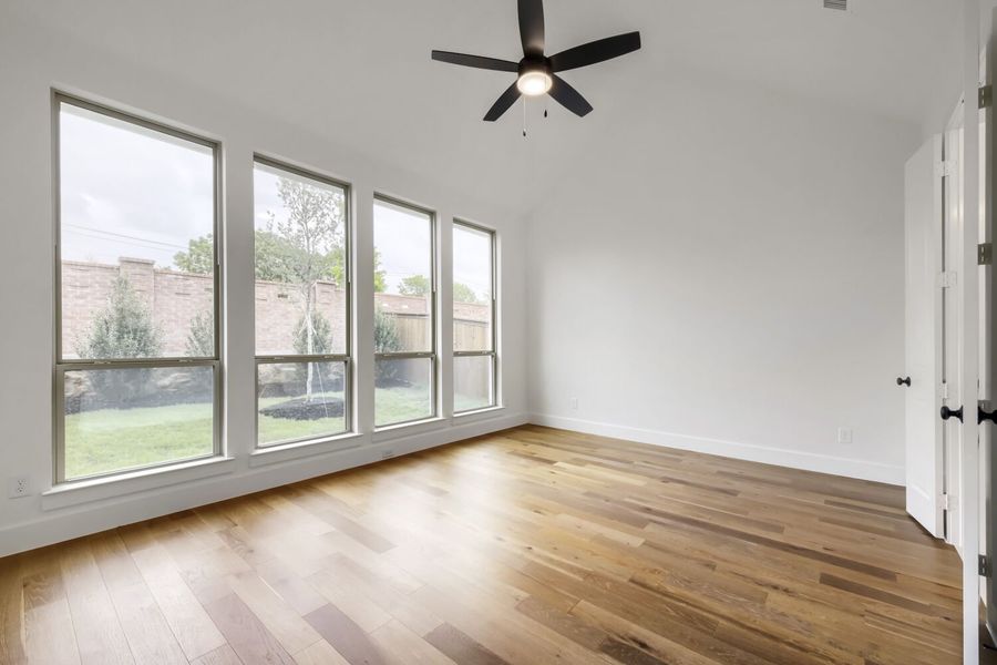 Plan 1642 Representative Photo