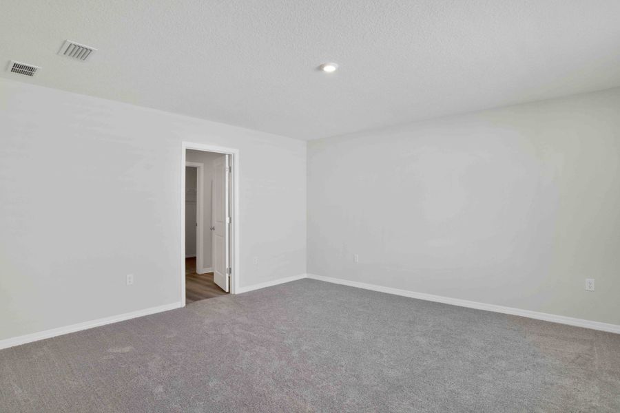 Representative unfurnished interior of a home built from the Sequoia by Maronda Homes in Bellview Pointe, Bellview (Image 20).