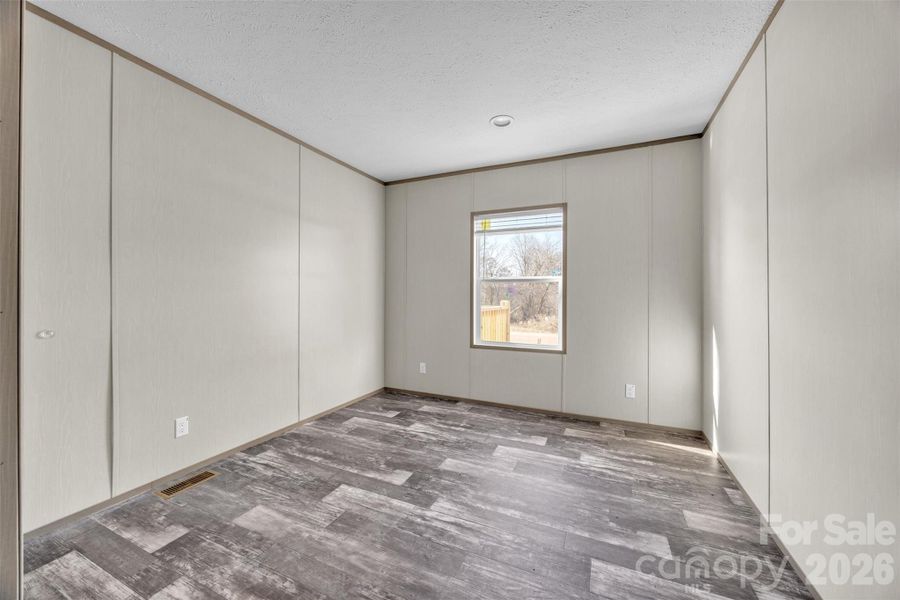 Spacious, unfurnished interior of a new home in , Taylorsville (Image 25).