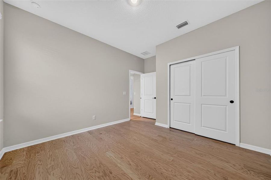 Spacious, unfurnished interior of a new home in , Bradenton (Image 52).