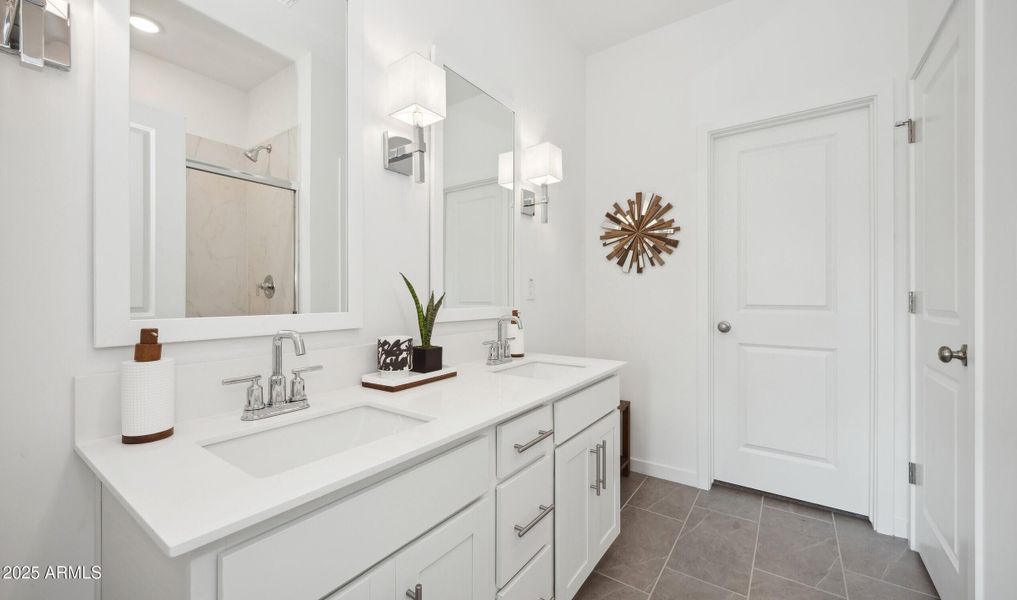 158602_Laveen Springs_Clyde_Primary Bath 158602_Laveen Springs_Clyde_Primary Bath