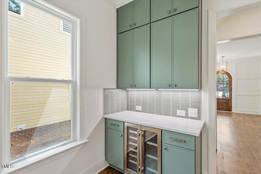 27-3302.5 Hall Place [2153293]_27