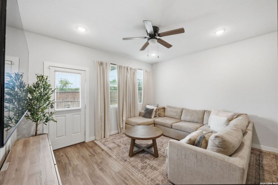Furnished interior view inside a new home in Spring Creek, San Antonio (Image 17).