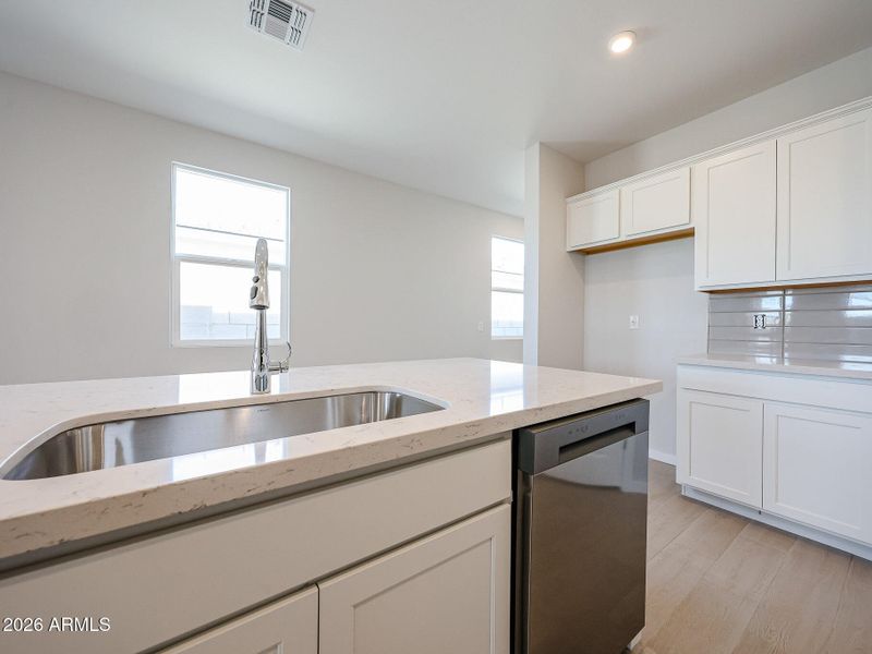 19_New-Home-for-Sale_Buckeye_AZ-Teravali 19_New-Home-for-Sale_Buckeye_AZ-Teravali