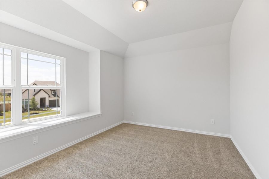 Spacious, unfurnished interior of a new home in Oakwood Estates, Waller (Image 38).