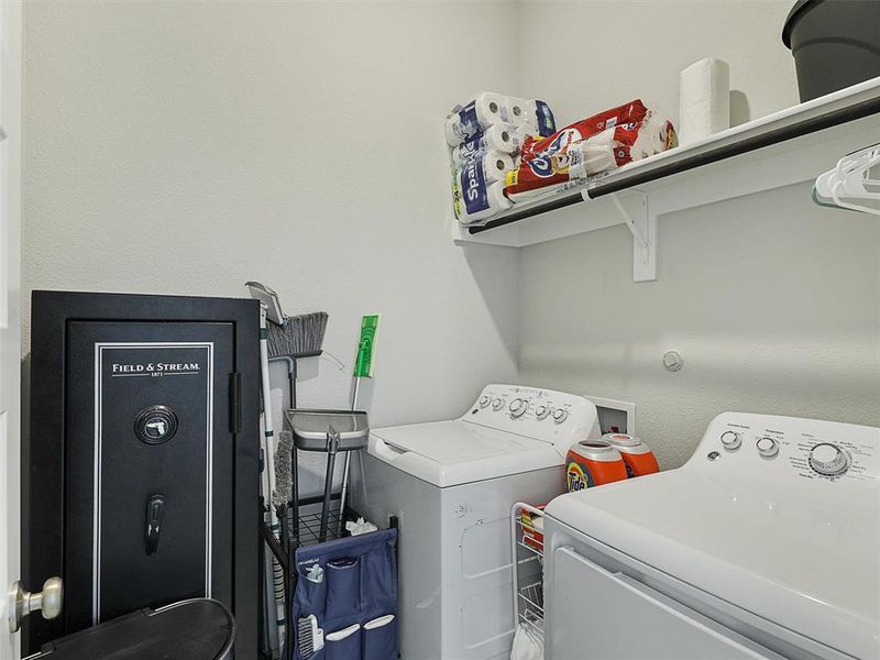 Close-up of interior finishes inside a home in Bel Air Village, Sherman (Image 20).