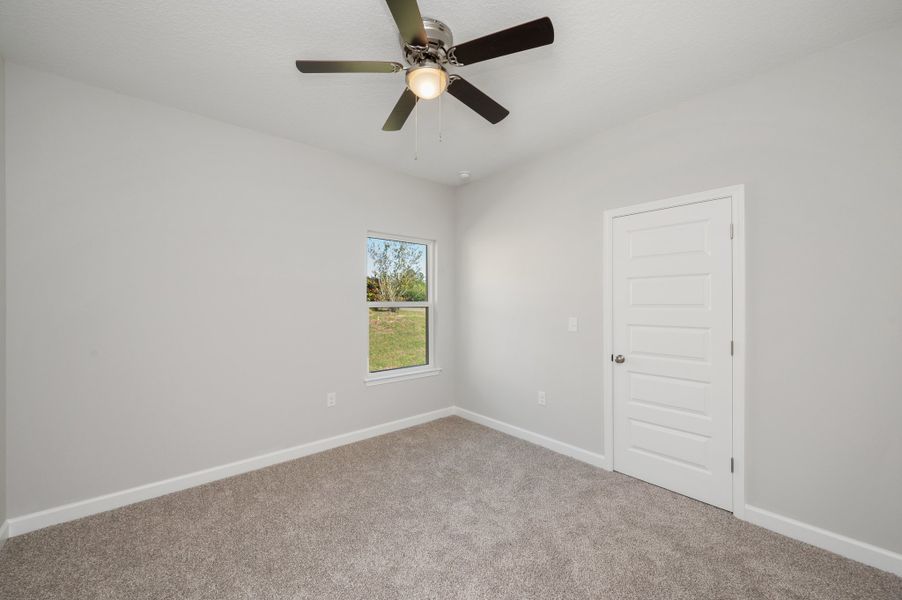 Representative unfurnished interior of a home built from the Savannah by CJL Homes in Oak Hollow, Crestview (Image 24).