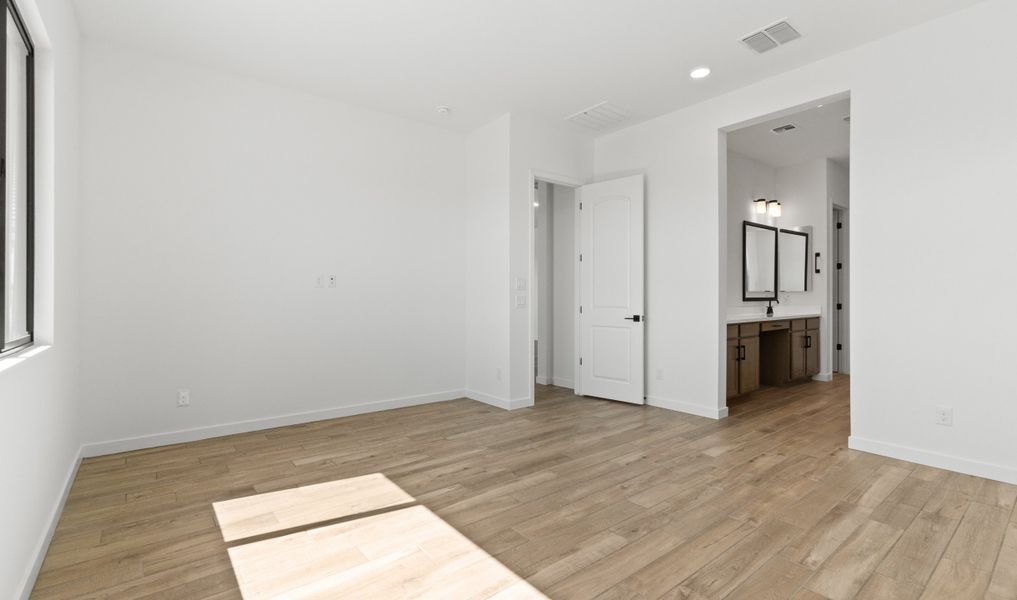 Primary suite with private bath Primary suite with private bath