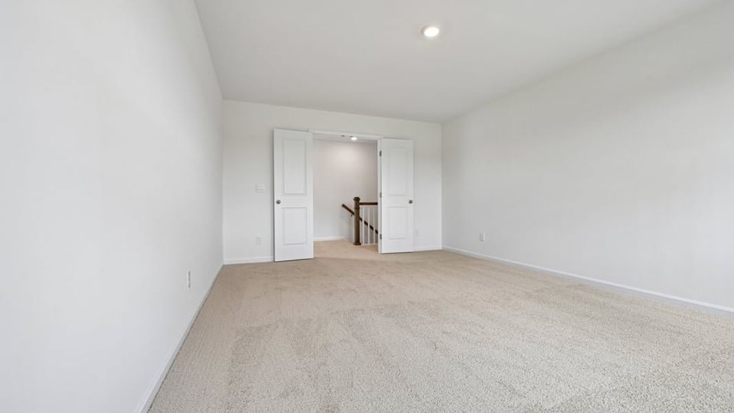 Representative unfurnished interior of a home built from the Summit by D.R. Horton in Kalas Falls, Wake Forest (Image 30).