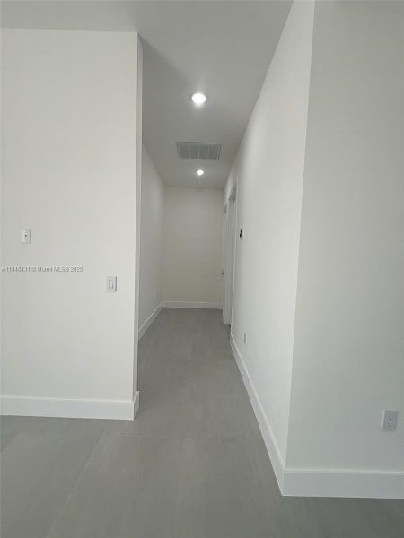 Image 27 of a home in .