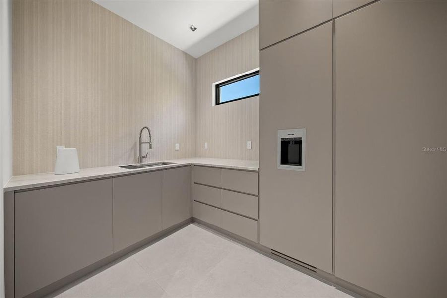 Furnished interior view inside a new home in , Sarasota (Image 9).