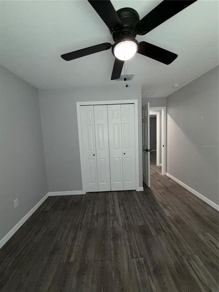 Spacious, unfurnished interior of a new home in , Ocala (Image 12).
