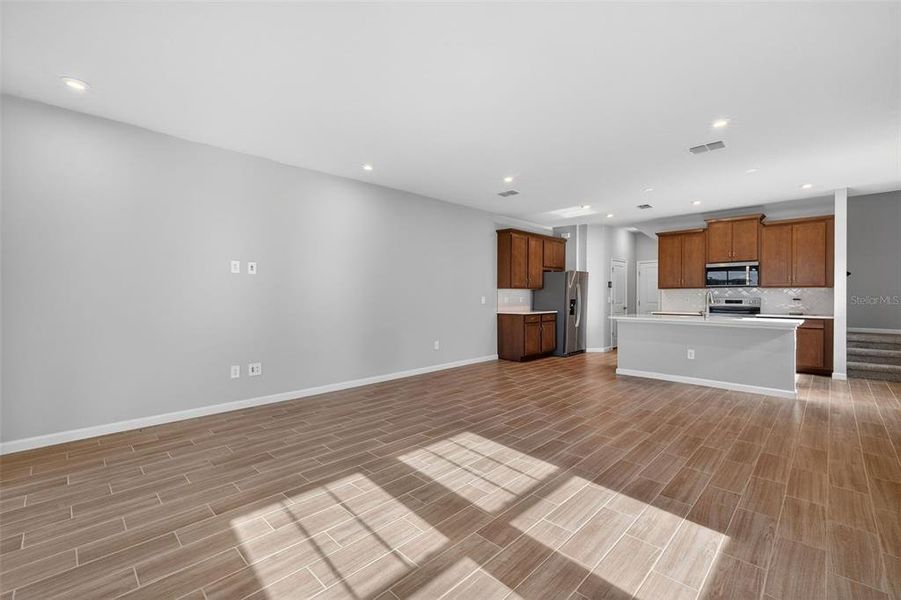 Spacious, unfurnished interior of a new home in Crosswind Ranch, Parrish (Image 17).