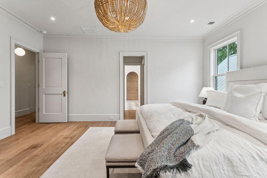 Furnished interior view inside a new home in , Charleston (Image 7).