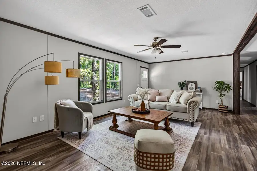 Furnished interior view inside a new home in , Middleburg (Image 7).