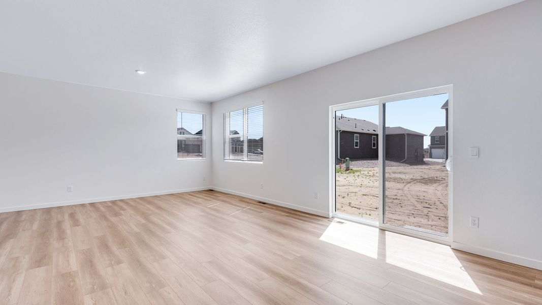 Spacious, unfurnished interior of a new home in Trails at Crowfoot, Parker (Image 19). Spacious, unfurnished interior of a new home in Trails at Crowfoot, Parker (Image 19).