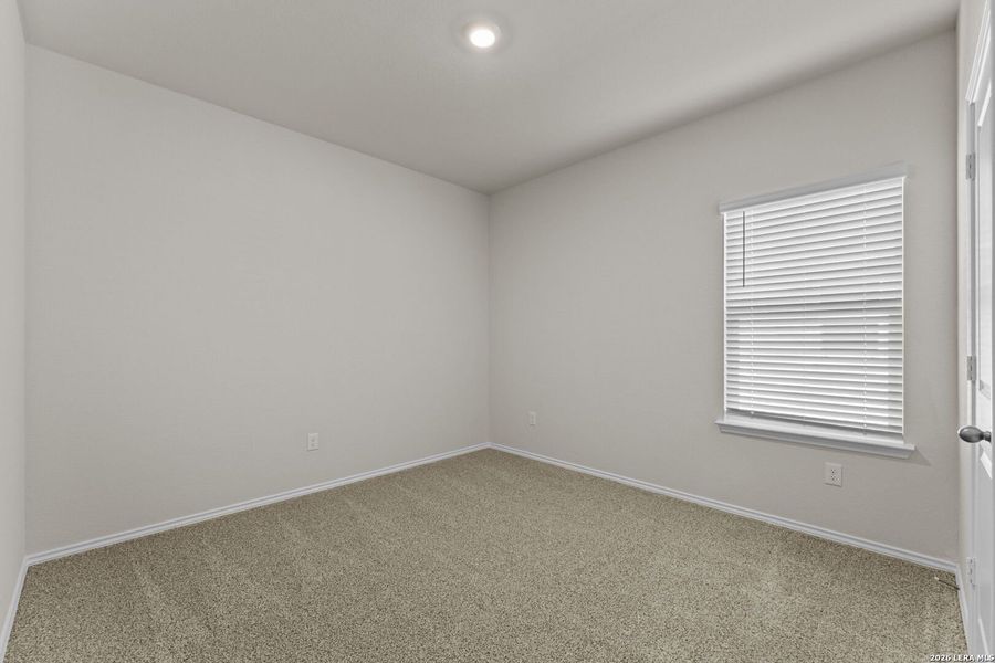 Spacious, unfurnished interior of a new home in Laurel Vistas, San Antonio (Image 18). Spacious, unfurnished interior of a new home in Laurel Vistas, San Antonio (Image 18).