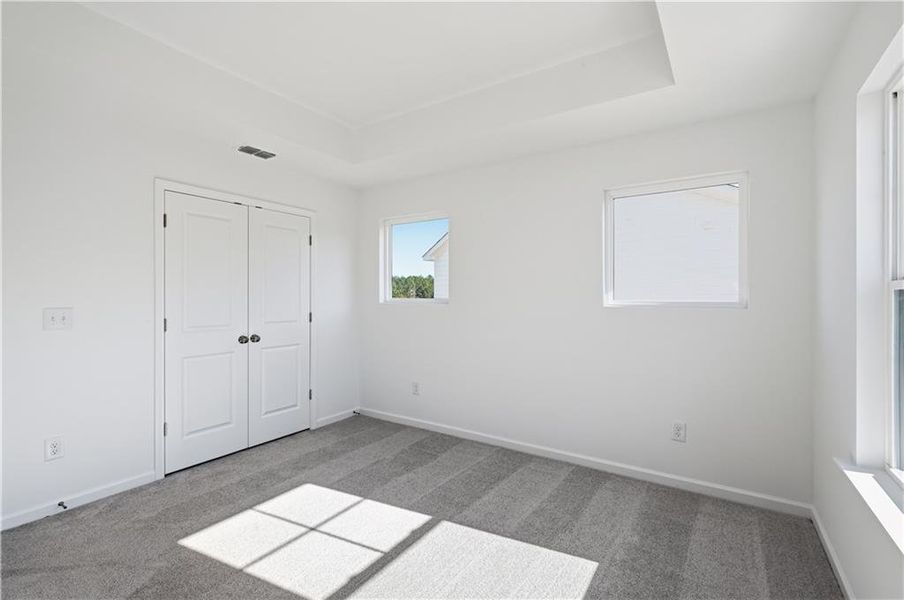 Spacious, unfurnished interior of a new home in Rosewood Farm, Lawrenceville (Image 23).