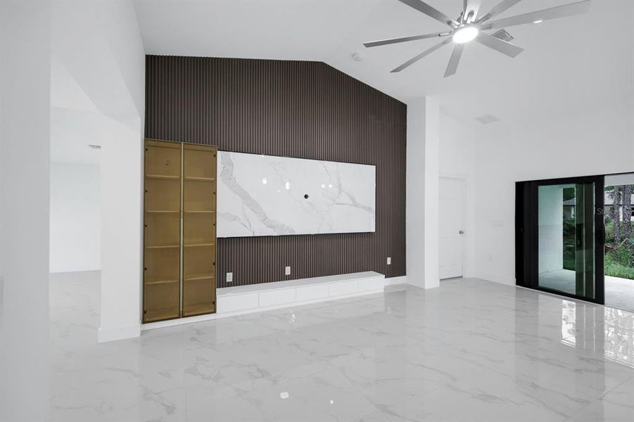 Spacious, unfurnished interior of a new home in , Lehigh Acres (Image 25).