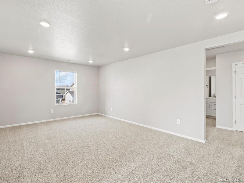 Spacious, unfurnished interior of a new home in Revere at Johnstown, Johnstown (Image 27).