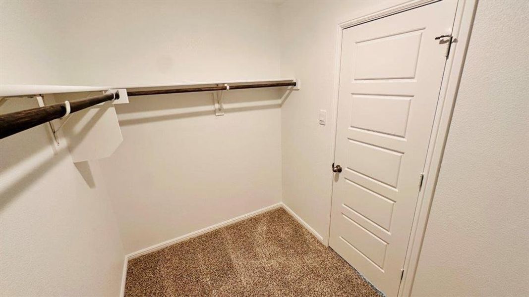 Spacious, unfurnished interior of a new home in Orchard Village, Fort Worth (Image 9). Spacious, unfurnished interior of a new home in Orchard Village, Fort Worth (Image 9).