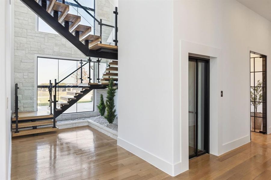 Spacious, unfurnished interior of a new home in , Bartonville (Image 20). Spacious, unfurnished interior of a new home in , Bartonville (Image 20).