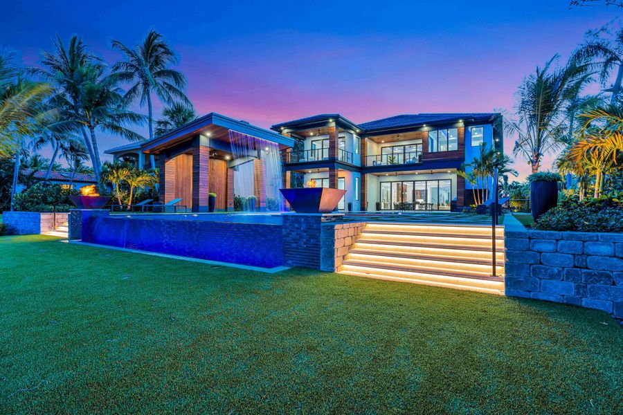 Exterior details and patio area of a home in , Lantana (Image 3).