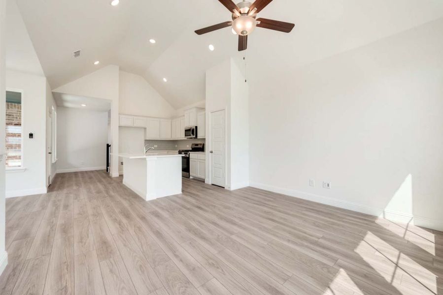 Image 26 representing the Wisteria by Pacesetter Homes in Elevon, Lavon, TX.