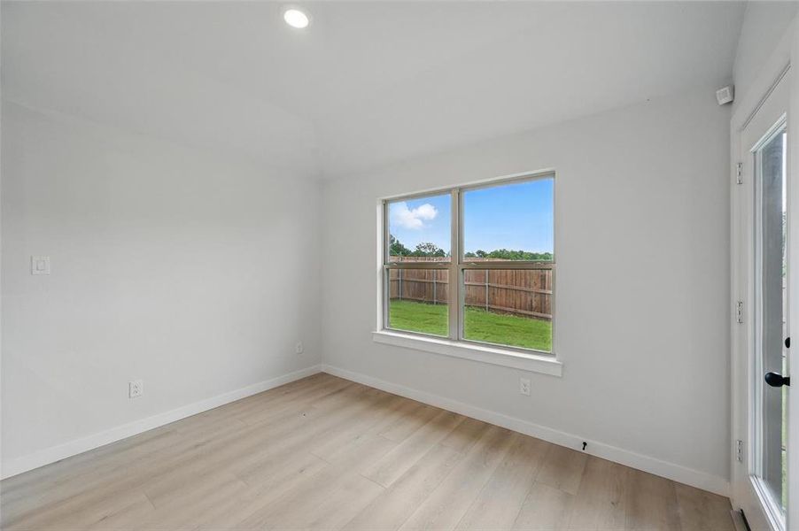 Spacious, unfurnished interior of a new home in Trail Creek, Cleburne (Image 20). Spacious, unfurnished interior of a new home in Trail Creek, Cleburne (Image 20).