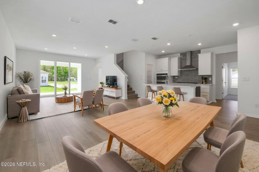 Furnished interior view inside a new home in Jennings Farm, Middleburg (Image 15).