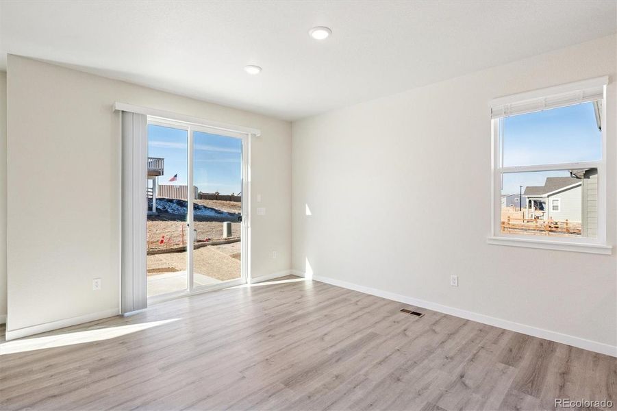 Spacious, unfurnished interior of a new home in The Aurora Highlands, Aurora (Image 22).