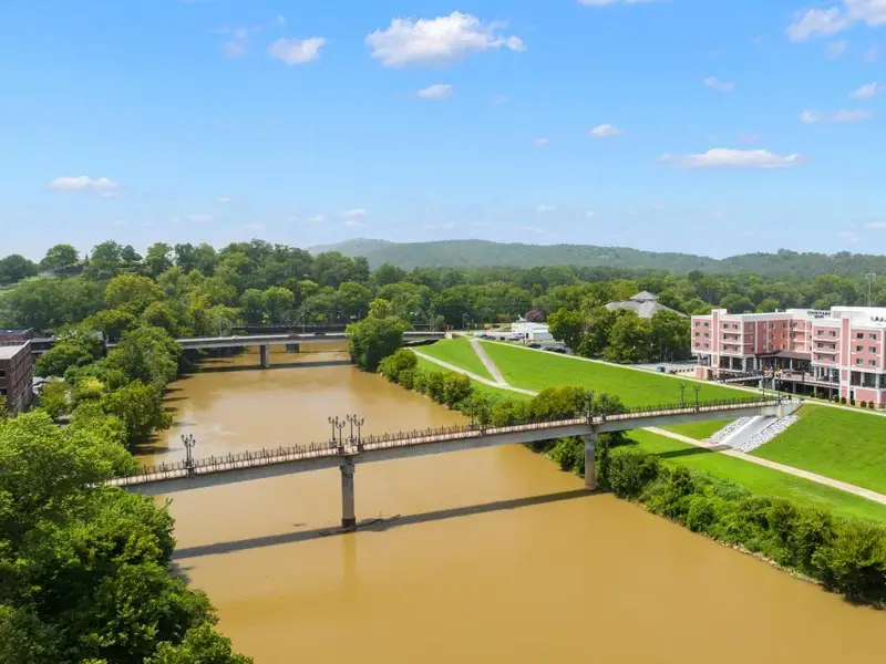 Image 68 of a home in Shorter Village.