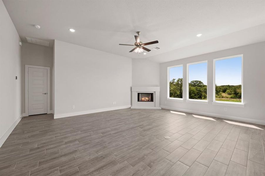 Spacious, unfurnished interior of a new home in Saddleback Estates, Boyd (Image 12). Spacious, unfurnished interior of a new home in Saddleback Estates, Boyd (Image 12).