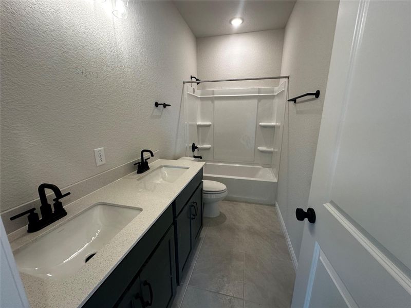Furnished interior view inside a new home in Berry Creek Highlands, Georgetown (Image 8).