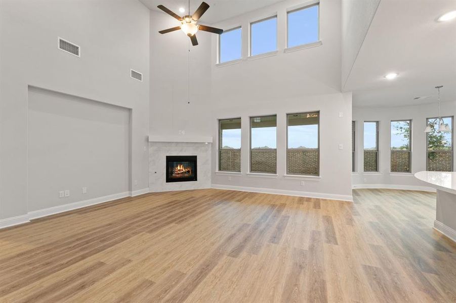 DAL_South Pointe_Lockhart II_ 2113 Birch Street (18) DAL_South Pointe_Lockhart II_ 2113 Birch Street (18)