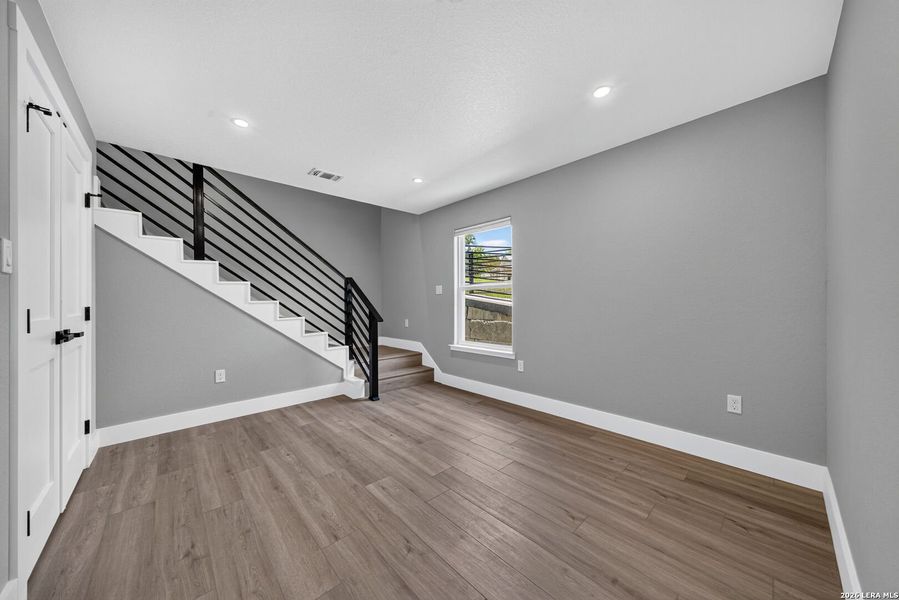 Spacious, unfurnished interior of a new home in , Kerrville (Image 28).