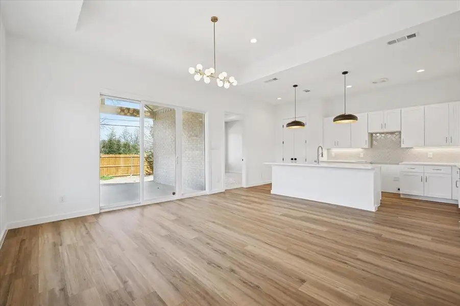 Spacious, unfurnished interior of a new home in , Fort Worth (Image 16).