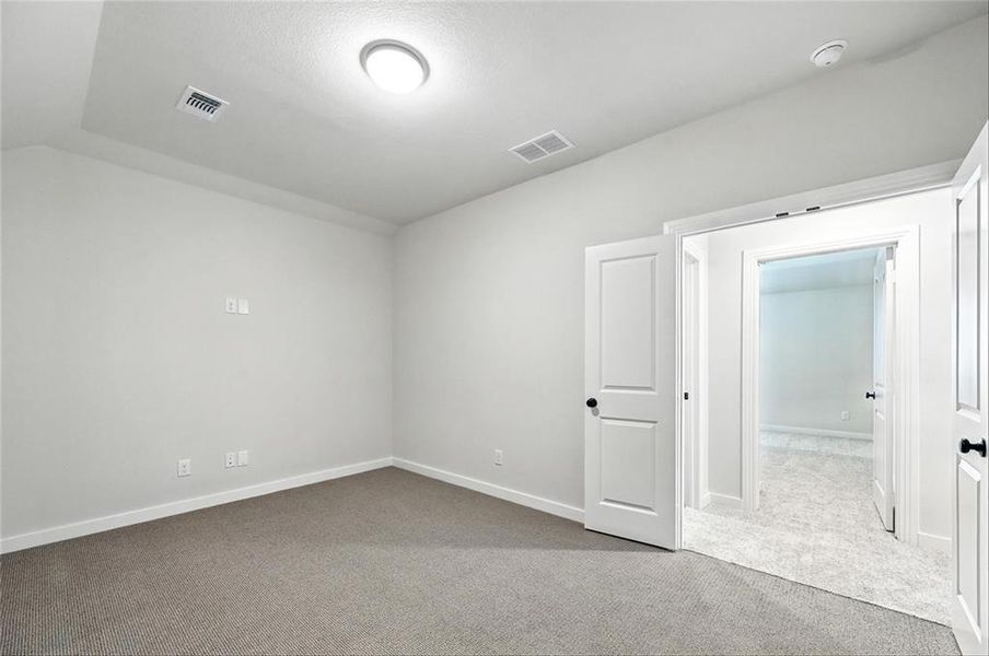 813StoneGroveRdLINCR022 813StoneGroveRdLINCR022