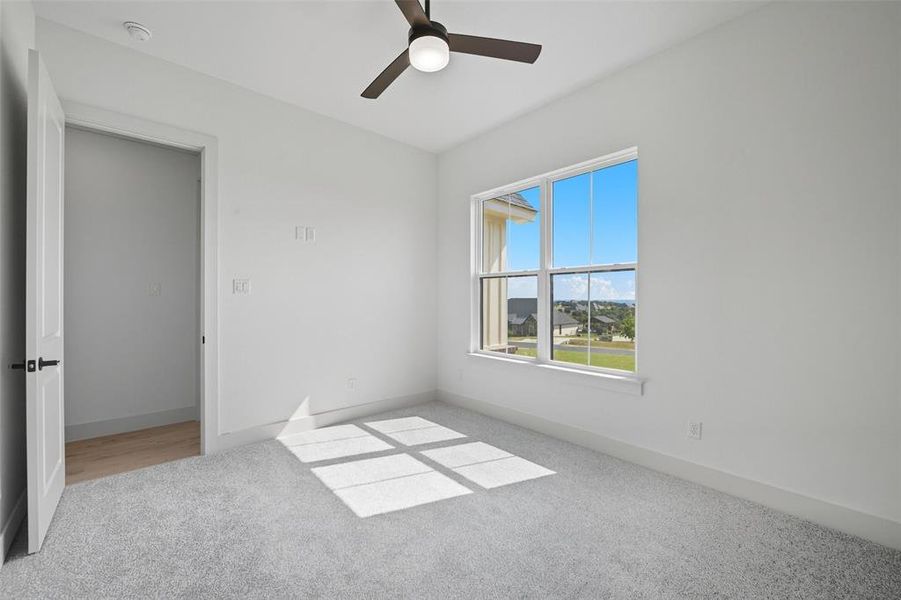 Image 34 of a home in Eagles Bluff.